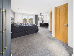 Photo 25- click for photo gallery